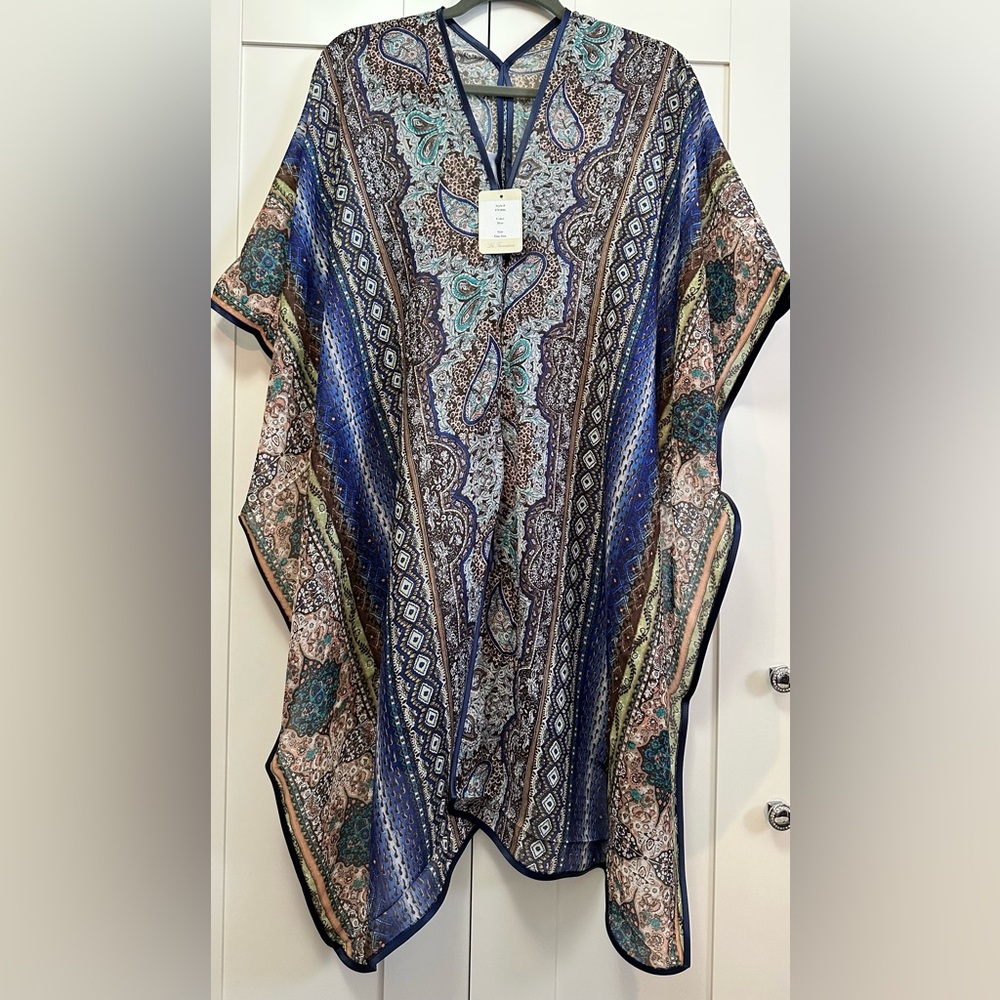 Swimsuit Coverup Blue Pattern Chiffon V Neck Sz One size Fits All NEW!